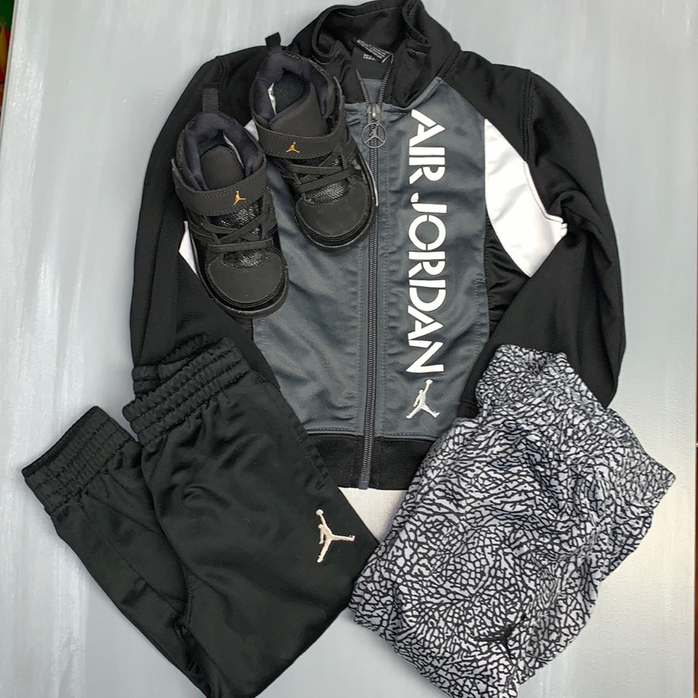 Bundle joggers jacket shoes!